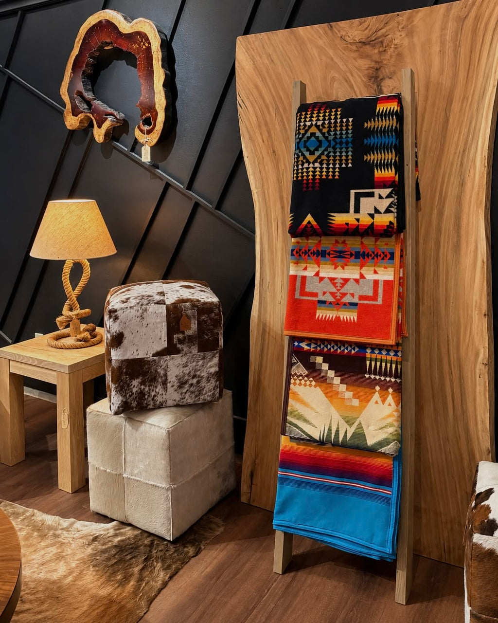 Pendleton Beaver State Blanket | Black & Tan Southwestern Design