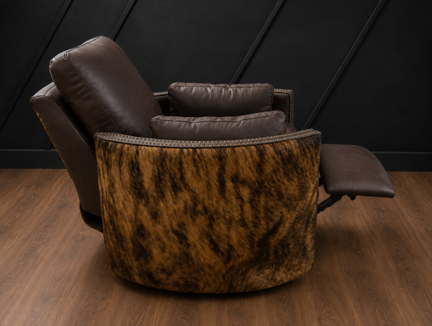 Browns Canyon Barrel Recliner