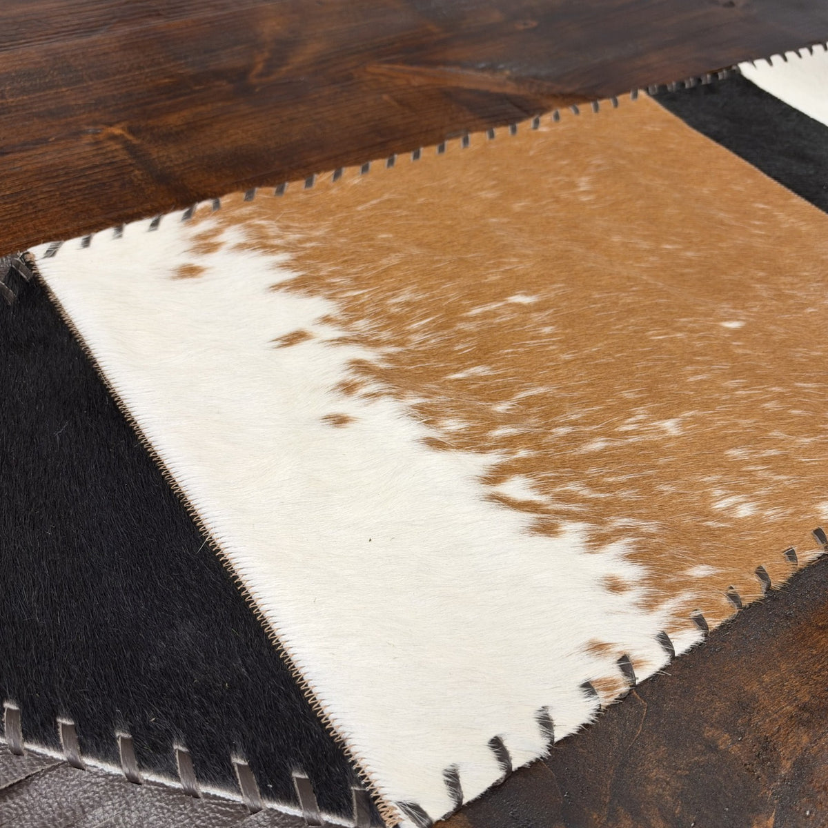 Tricolor Cowhide Table Runner – 6'